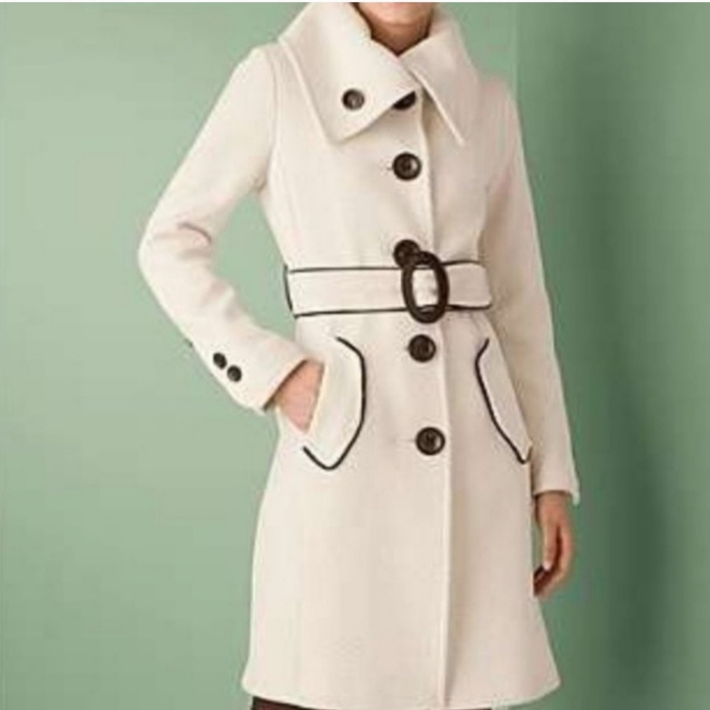 Soia & Kyo cream heavy belted wool coat size small